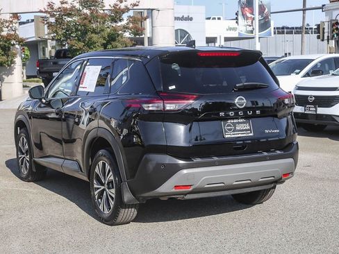 Used 2021 Nissan Rogue SV AWD/4WD image 6