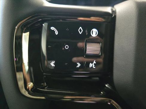 Certified 2026 Land Rover Range Rover Evoque S AWD/4WD image 19