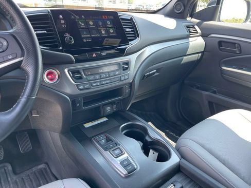 Used 2023 Honda Passport EX-L image 7