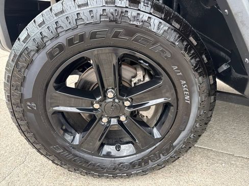Used 2021 Jeep Wrangler Unlimited Sport AWD/4WD image 27