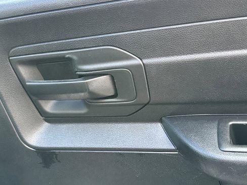 Used 2017 RAM 1500 Express image 19