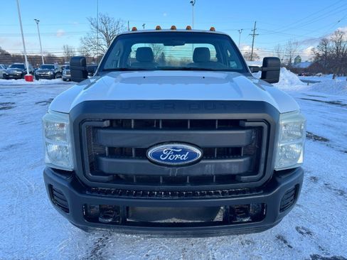 Used 2011 Ford F350 XL w/ Camper Pkg image 8