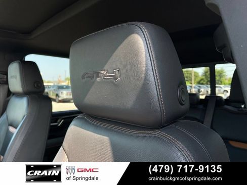Used 2025 GMC Sierra 2500 AT4 w/ AT4 Premium Plus Package AWD/4WD image 22