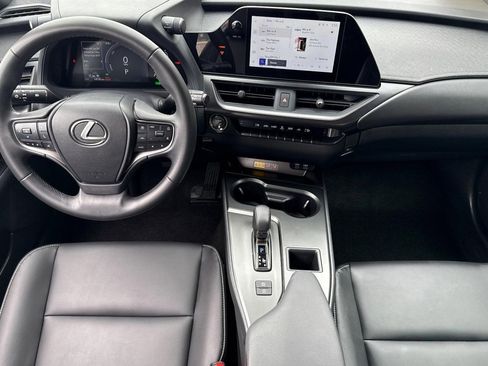 Certified 2025 Lexus UX 300h FWD image 26