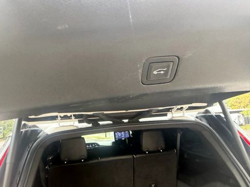 Used 2021 Cadillac Escalade ESV Sport w/ Driver Assist Tech Package image 18