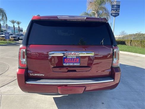 Used 2016 GMC Yukon Denali w/ Open Road Package image 7