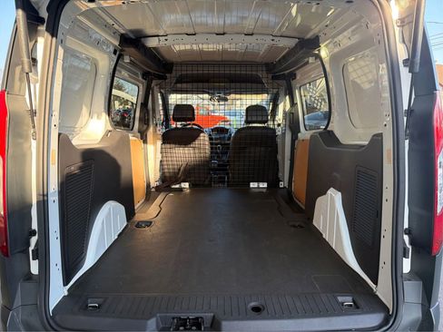 Used 2017 Ford Transit Connect XL image 12