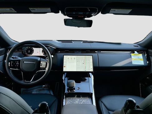 New 2025 Land Rover Range Rover Sport Dynamic SE image 13