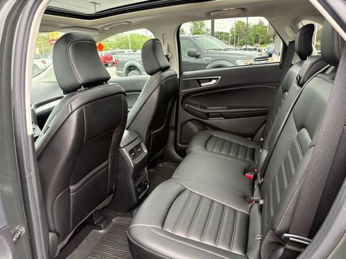 Used 2022 Ford Edge SEL w/ Convenience Package AWD/4WD image 17