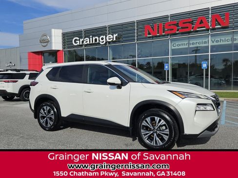 Used 2023 Nissan Rogue SV FWD image 1