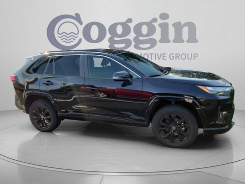 Certified 2023 Toyota RAV4 SE AWD/4WD image 8