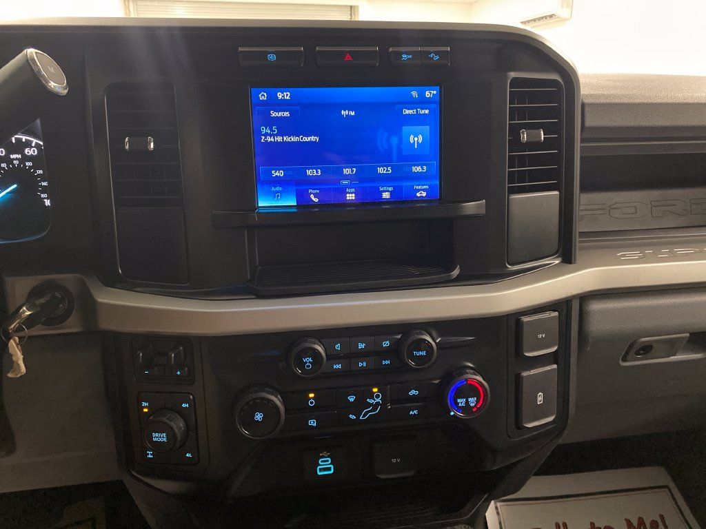 Used 2023 Ford F350 XL w/ FX4 Off-Road Package AWD/4WD image 19