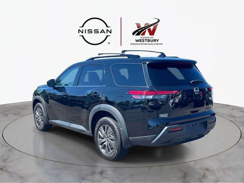 Used 2023 Nissan Pathfinder SV w/ Black Appearance Package AWD/4WD image 7