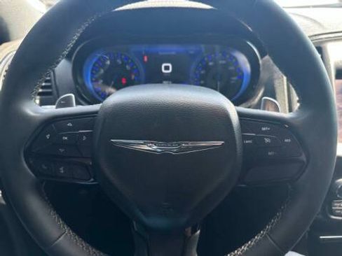 Used 2022 Chrysler 300 S RWD image 19