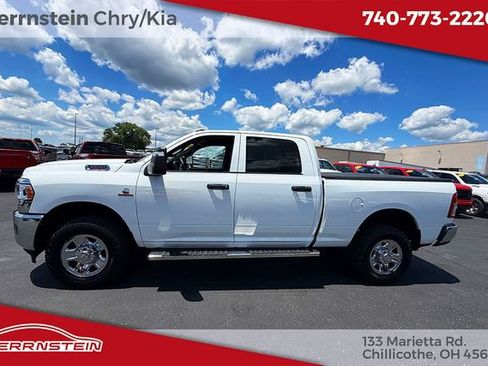 Used 2024 RAM 3500 Tradesman w/ Chrome Appearance Group AWD/4WD image 4