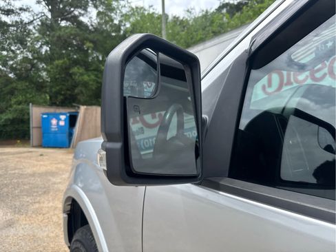 Used 2018 Ford F150 XLT w/ Equipment Group 302A Luxury RWD image 17