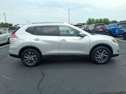 Used 2016 Nissan Rogue SL w/ SL Premium Package FWD image 27