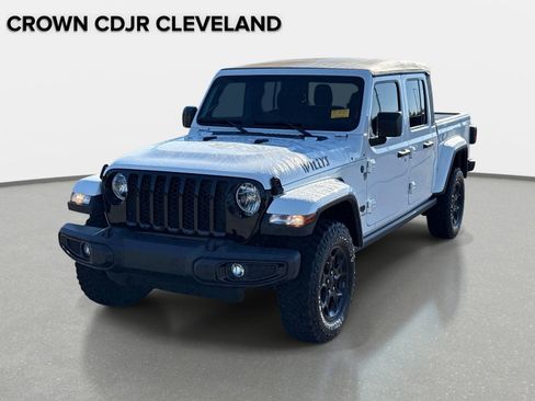 Used 2023 Jeep Gladiator Sport AWD/4WD image 8