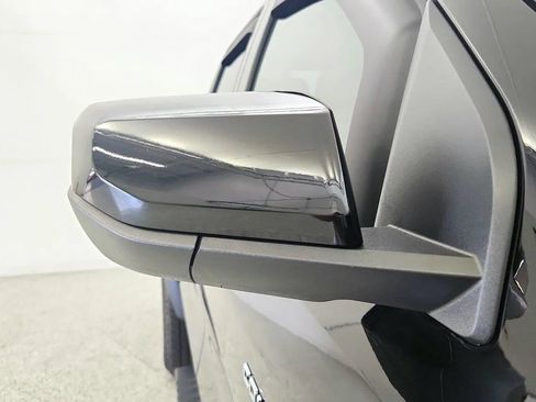 Used 2026 Chevrolet Colorado Trail Boss AWD/4WD image 33