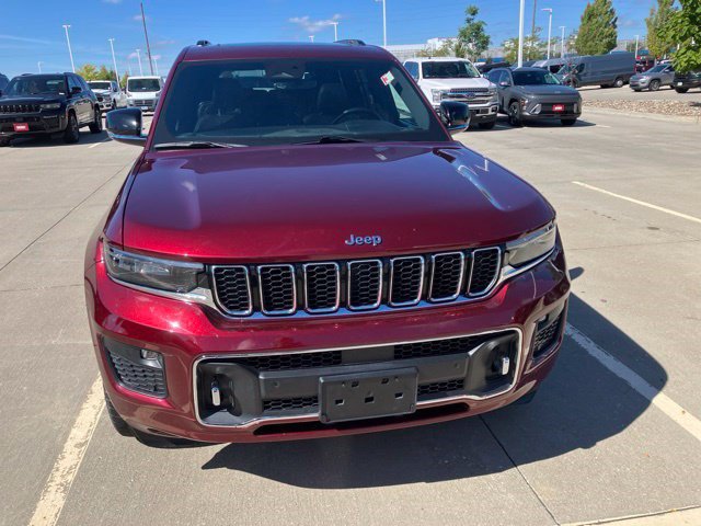 Certified 2022 Jeep Grand Cherokee L Overland AWD/4WD image 2