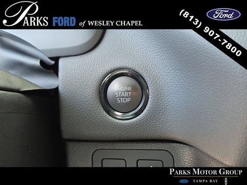 Used 2025 Toyota Tundra Limited AWD/4WD image 25