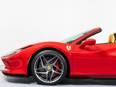 Certified 2023 Ferrari F8 Tributo RWD image 28