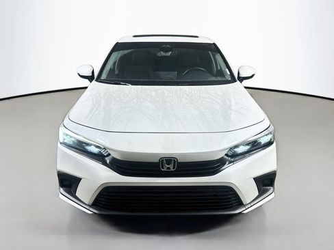 Used 2024 Honda Civic Touring image 2