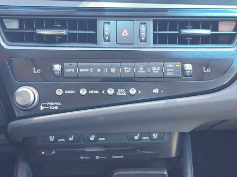 Used 2022 Lexus ES 350 w/ Premium Package FWD image 32