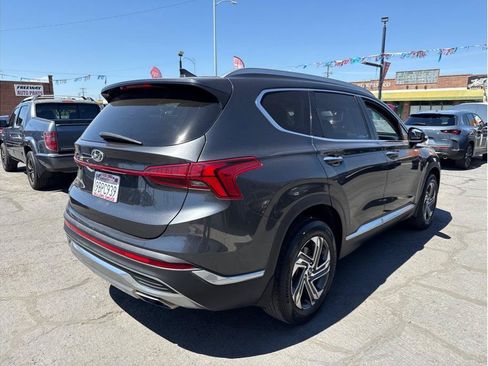 Used 2022 Hyundai Santa Fe SEL w/ Convenience + Premium Package FWD image 8