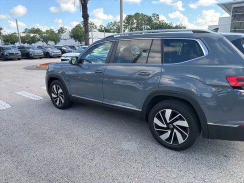 Certified 2025 Volkswagen Atlas SEL AWD/4WD image 7