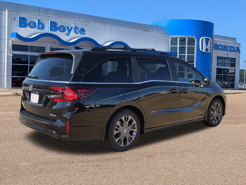 New 2027 Honda Odyssey Touring image 4