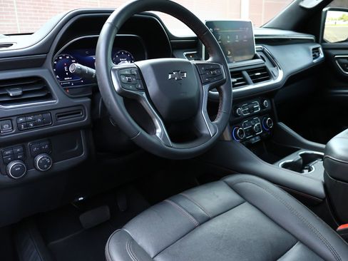 Used 2023 Chevrolet Tahoe RST w/ Luxury Package AWD/4WD image 3