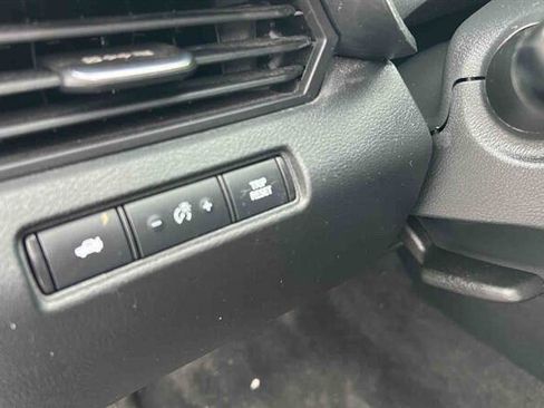 Used 2022 Nissan Altima 2.5 SR FWD image 14