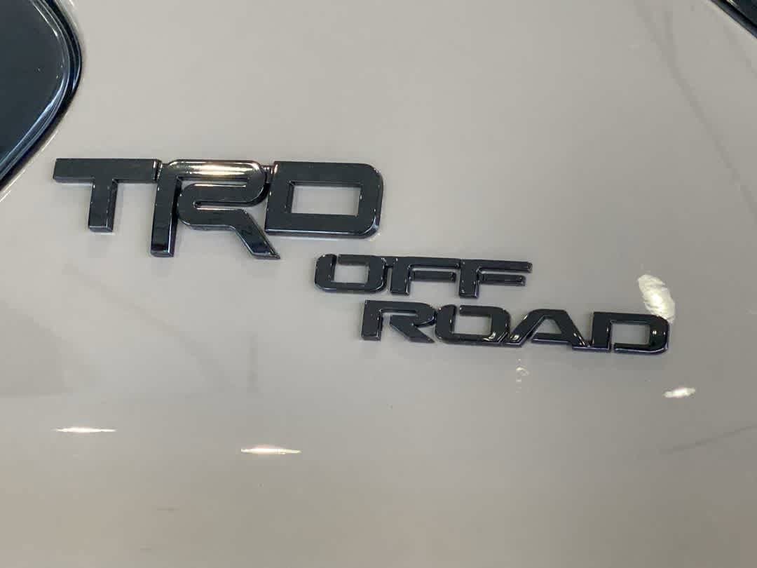 New 2026 Toyota Sequoia Platinum w/ TRD Off-Road Package AWD/4WD image 11