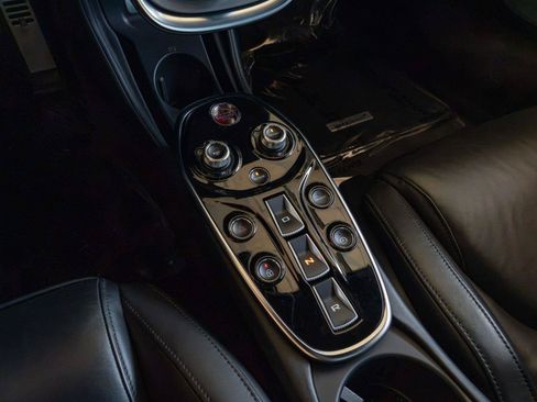 Used 2020 McLaren GT RWD image 12