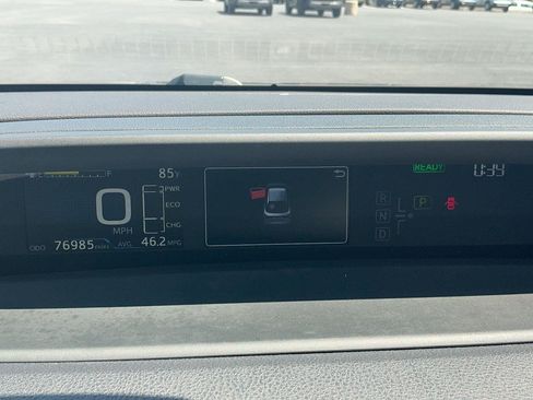 Certified 2022 Toyota Prius AWD image 19