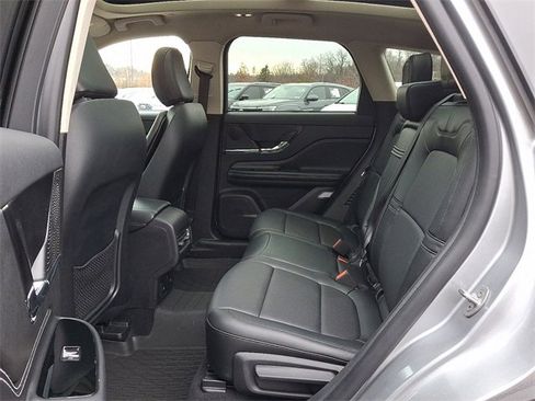 Used 2023 Lincoln Corsair Reserve w/ Equipment Group 201A image 10