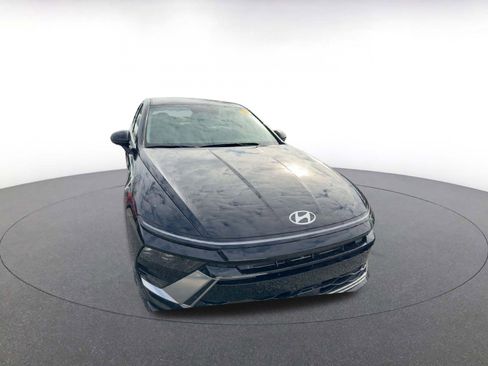 Used 2025 Hyundai Sonata SEL image 2
