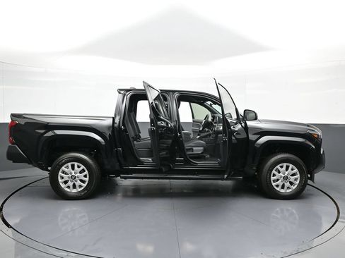 Used 2025 Toyota Tacoma SR RWD image 41