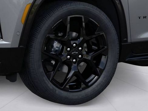 New 2026 Chevrolet Traverse RS w/ LPO, Floor Liner Package AWD/4WD image 9