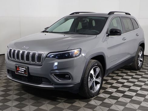 Used 2022 Jeep Cherokee Limited image 8