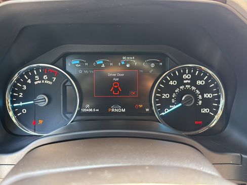 Used 2019 Ford F150 King Ranch w/ Equipment Group 601A Luxury AWD/4WD image 9
