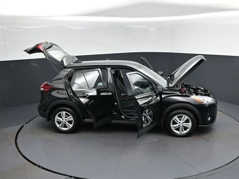 Used 2024 Nissan Kicks S FWD image 61