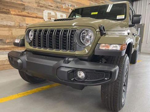 New 2026 Jeep Gladiator Sport image 11