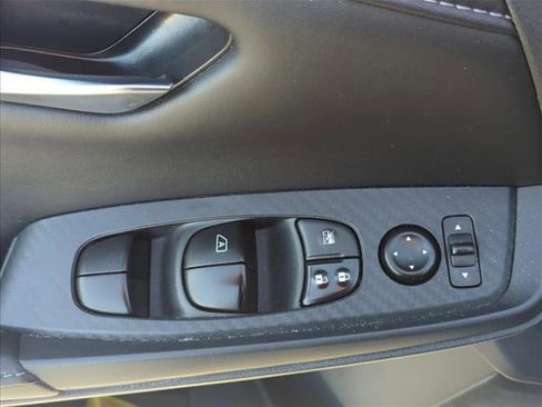 Used 2022 Nissan Sentra SV FWD image 8