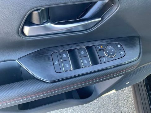 New 2026 Nissan Kicks SR w/ Cold Weather Package image 11