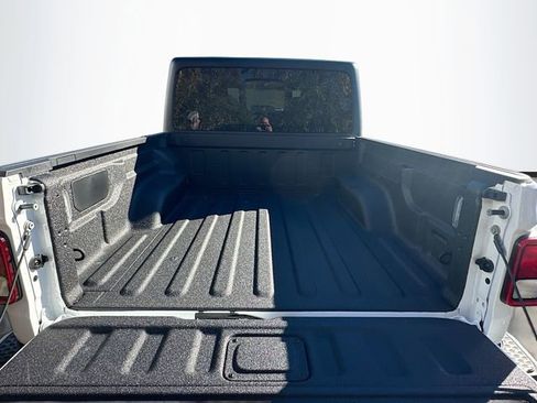 New 2026 Jeep Gladiator Sport AWD/4WD image 27
