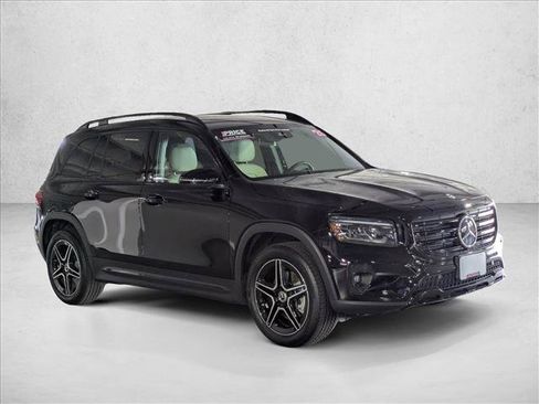 Certified 2026 Mercedes-Benz GLB 250 image 3