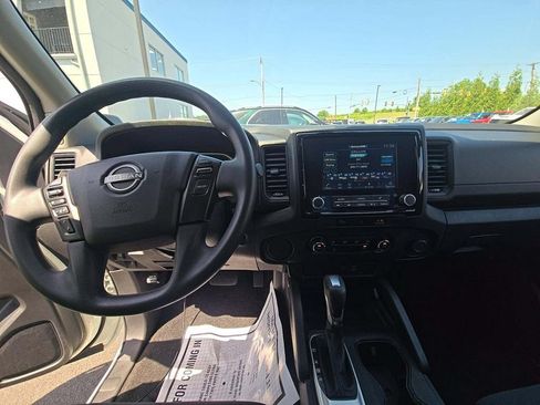 Used 2024 Nissan Frontier S w/ S Utility Package RWD image 6