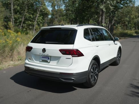 Used 2024 Volkswagen Tiguan S image 8